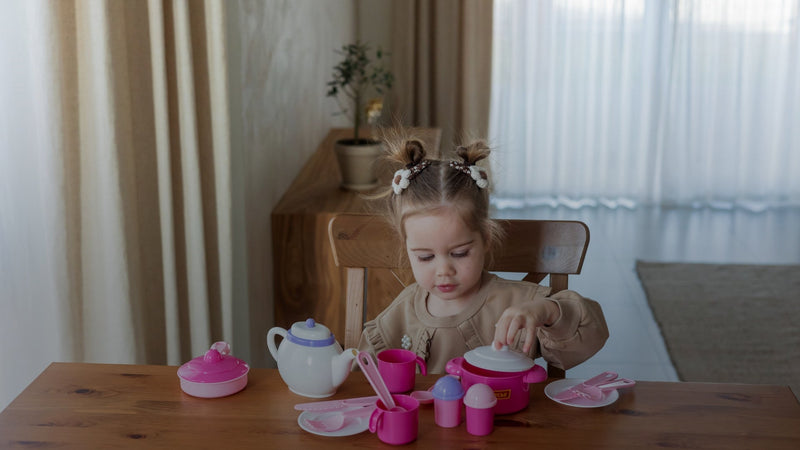 How Pretend Play Builds Communication and Social Skills