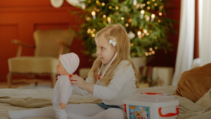 30 Pretend Play Ideas to Spark Your Child's Imagination